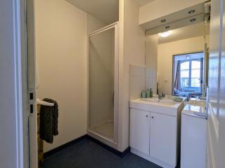 Charmant 2 pièces au pied de la cathédrale, lumineux et tout inclus, idéalement situé en centre-ville. - FR-1-582-379 - Le Puy en Velay - 4