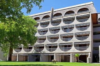 Elephant Hills Resort - Victoria Falls - 3