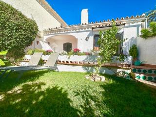 Hibiscus69 - Capistrano - Nerja - 2
