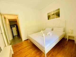 Aegli of Acropolis - 50mbps wifi - 1