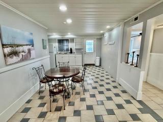 The Beach House - Myrtle Beach - 5