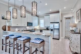 Palm SunDaze on Scenic 30A Sleeps 13 Includes Shuttle Service to Beach - Rosemary Beach - 5