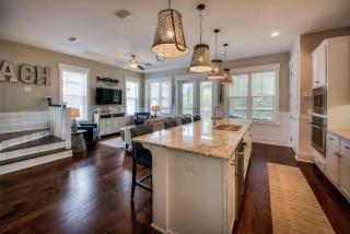 Sea Esta in Luxurious Watercolor with Screened Porch & Free Bikes - Santa Rosa Beach - 2
