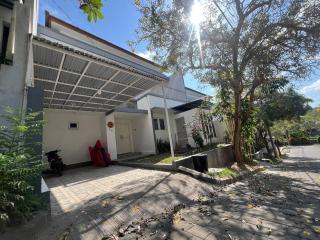 villa 3 bedroom near GWK Statue - 3