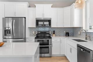 Seaview Escape in Lovely Beach Community with Incredible Rooftop Lounge - Inlet Beach - 2