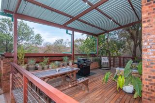 Bushbaby Cottage in Hartbeespoort - Pretoria - 7