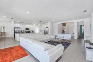 Last Minute Disney Getaway! Private Pool, Hot Tub & Games Room. Book Now! #38236 - Davenport - 0