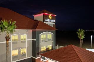 La Quinta Inn Suites by Wyndham Raymondville Harlingen - Raymondville - 5