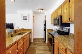 1765 Montezuma condo - 4
