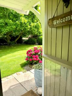 Perfect country cottage retreat! - 9