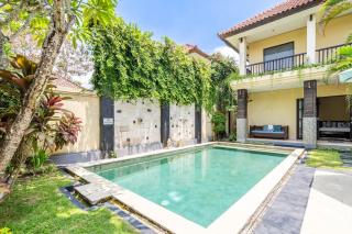 Cometa Prime 3BR Private Pool Luxury Villa Seminyak - Seminyak - 6