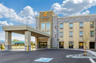 Comfort Suites Burlington near I-5 - Burlington - 9