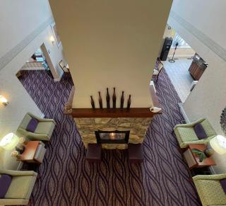 Smart Suites, Ascend Hotel Collection - Burlington - 8