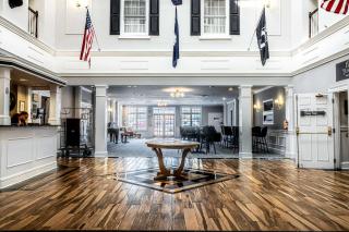 Inn on the Square, Ascend Hotel Collection - Greenwood - 7