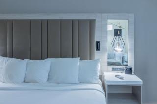 Inn on the Square, Ascend Hotel Collection - Greenwood - 1