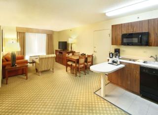 Country Inn & Suites by Radisson, Crystal Lake, IL - Crystal Lake - 1