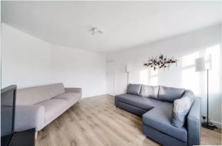 Nursery Lodges - Sunbury Common - 8