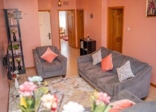 Modern, Spacious, and Fully Furnished 3 Bedroom Apartment at Unity Gardens, Eldoret - Eldoret - 0