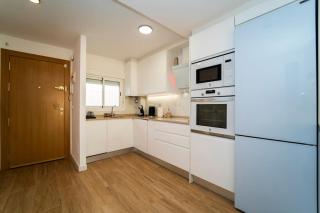 Modern Beachside Apartment in La Albufereta - Alicante - 3