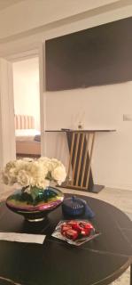 ONE LMC LUXURY Apartments Private Parking,EV 16kwh - 6