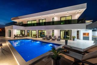 Luxury Villa Royal Hill with 34 m2 pool - Maslenica - 0