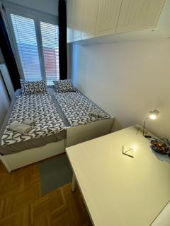 Jenny Apartment with Jacuzzi - 5