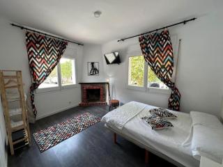 Casa Vallromanes Rest House - 8