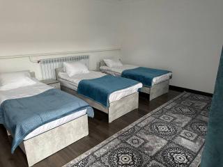 Guesthouse Nargiz - Karakol - 0