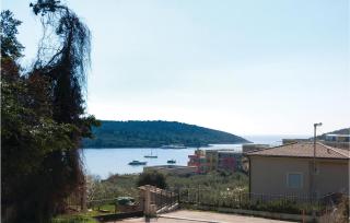One-Bedroom Apartment In Banjole - 6
