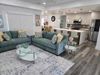 Cozy Urban Oasis - Cape Coral - 0
