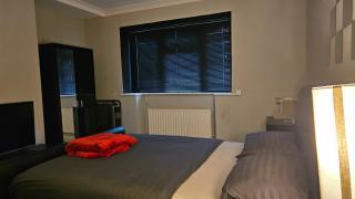 FLAT A - 33 Camden Square - Double Room - 8