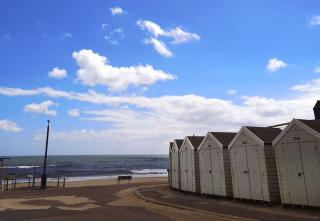Stylish Studio Flat With Private Patio - Bournemouth - 2