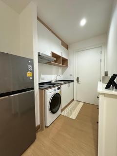 6th Avenue Sukhumvit BKK 308 BTS Asoke & Nana MRT Sukhumvit - Bang Kapi - 6