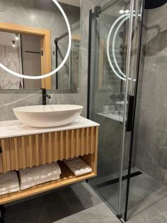 Baltic Waves Resort Luksusowy apartamnet z basenem i parkingiem - Misdroy - 1