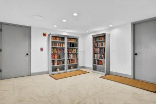 Reflections on the Gulf 505 - 4