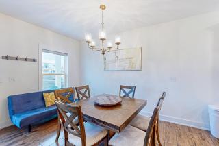 Sunshine & Sea Breezes - 5