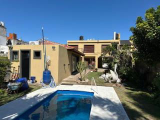 Alojamiento temporario Chela cochera propia incluida - 2