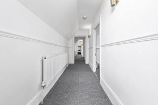 Ahava House - Londra - 9