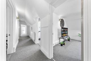 Ahava House - Londra - 7
