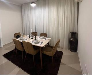 شقة من غرفتين نوم وتراس - 1