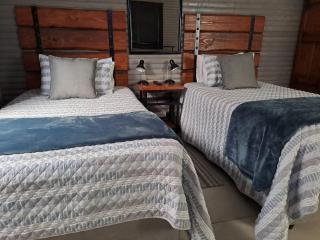 Rustic Farm Stay - 6