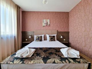 Айляк Клуб Хисаря - Бутиков Хотел&СПА с Elegant Ultra All Inclusive - Hisarya - 8