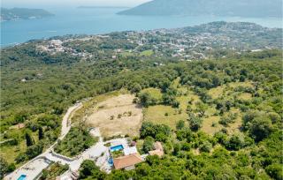 Stunning Home In Herceg Novi With Wifi - 2