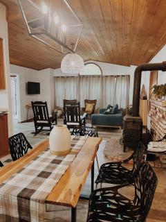 Lovely Home in Pollock Pines with Hot Tub - Pollock Pines - 9
