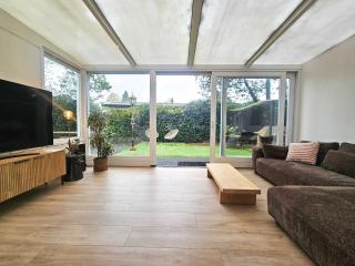 Cozy holiday home with hot tub - 9