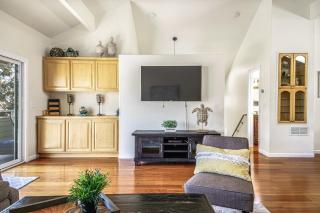 Kennington 1724 - Encinitas - 2