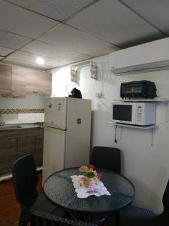 EC-AL3E APARTAESRUDIO CERCA AL MAR CON PISCINA, AIRE ACONDICIONADO Y WIFi - 1