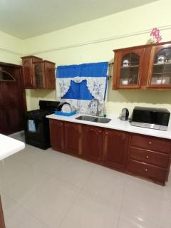 Royal Vybez Vacation Homes - Spanish Town - 8