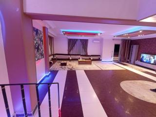 Villa For Rent - 6th Of October - 7