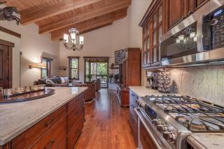 Luxury 3 BDR Northstar Condo - 3